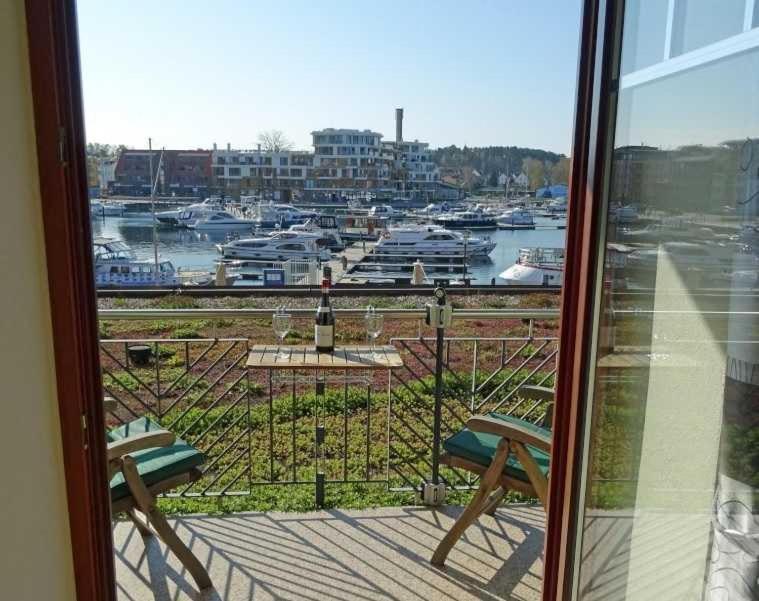 Ferienwohnung "An Der Waterkant" Objekt Id 12050-0 فارين المظهر الخارجي الصورة